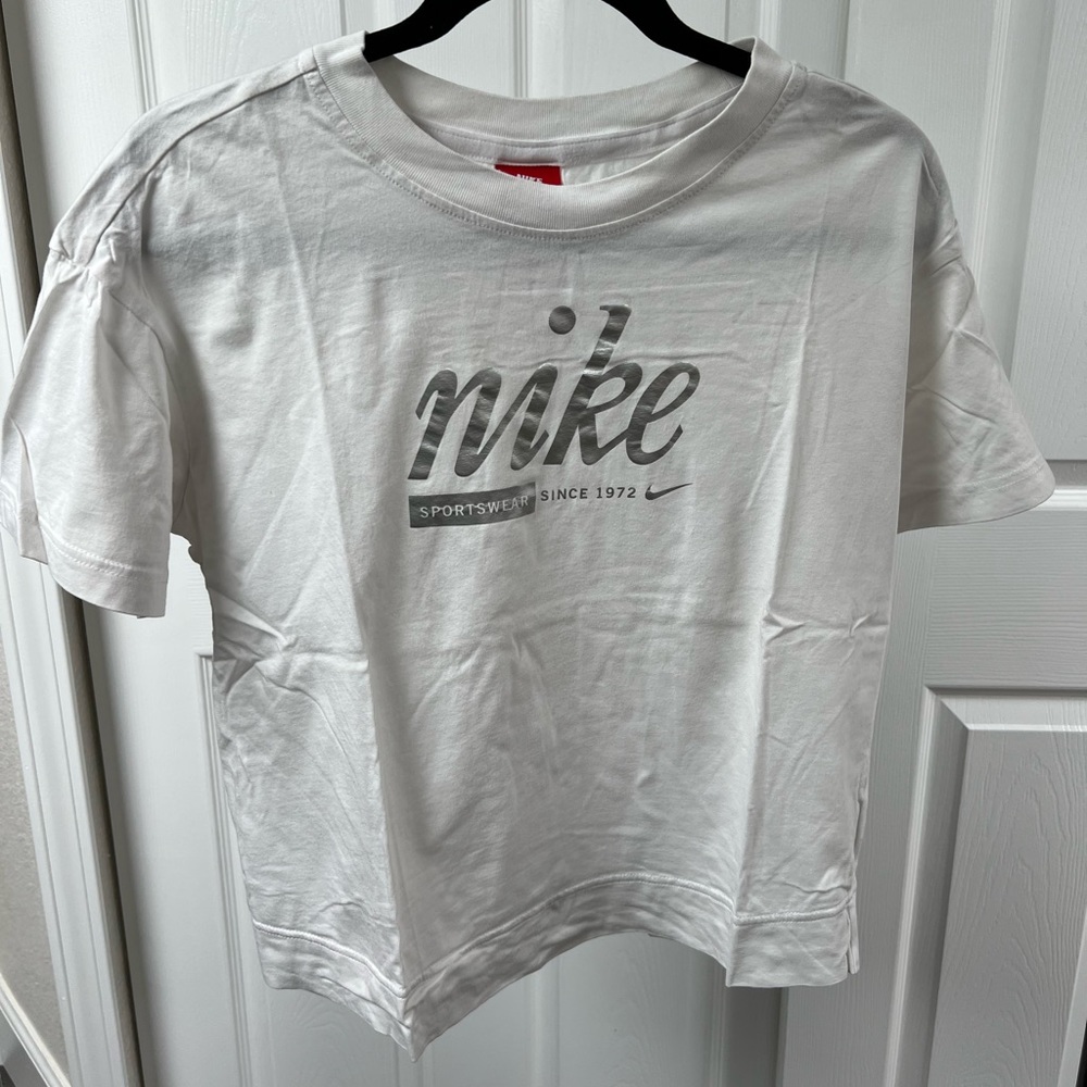 Nike Sportswear Crop Top